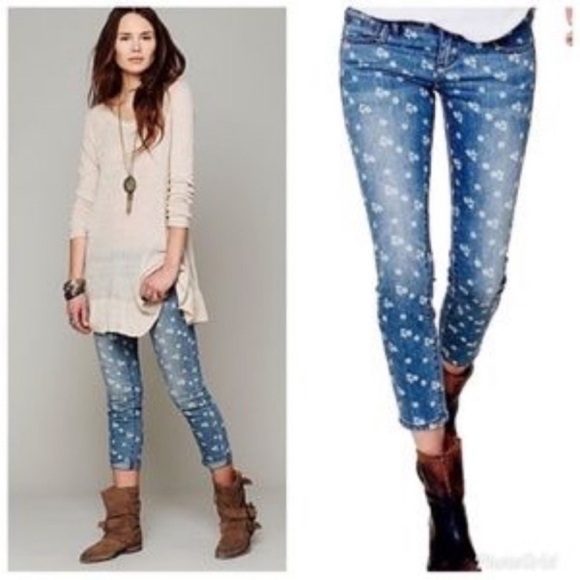 Free People Low Rise Ditzy Floral Print Skinny Leg Jeans size 29 - Picture 1 of 14
